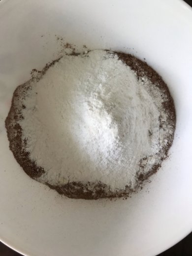 Шоколадное печенье с трещинками - Шаг 1