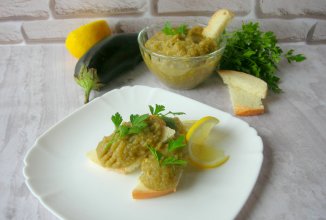 Баклажаны запекаю и делаю икру