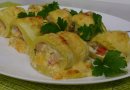 Запеченные рулетики из кабачков с курицей