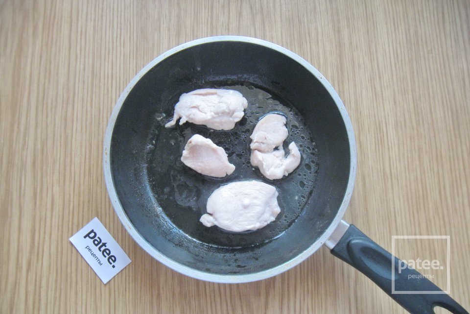 Салат с курицей, помидором и сыром - Шаг 3