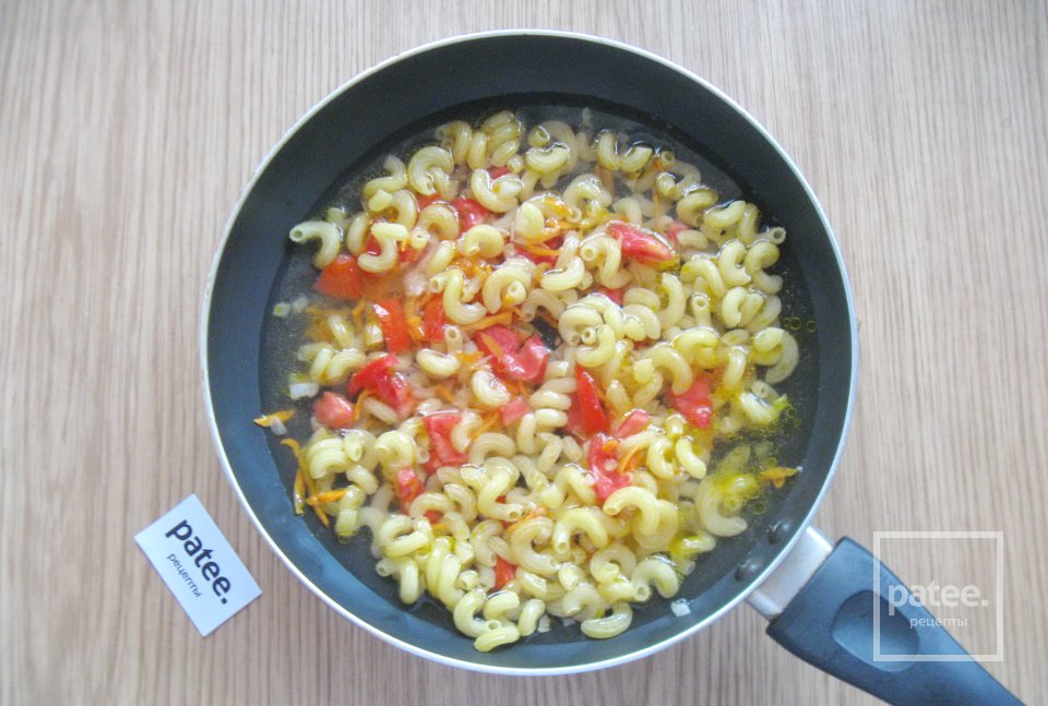 Тушеные макароны с ветчиной - Шаг 10