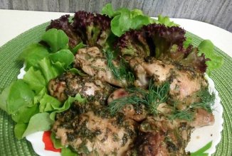 Куриные ножки в соусе из кинзы