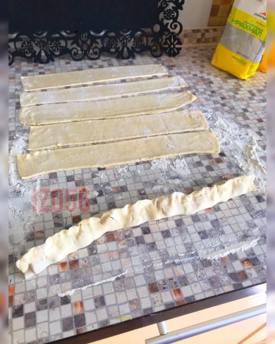 Пирог с грушами «Улитка» - Шаг 7