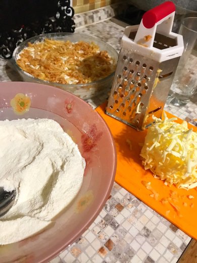 Насыпной пирог с яблоком - Шаг 7