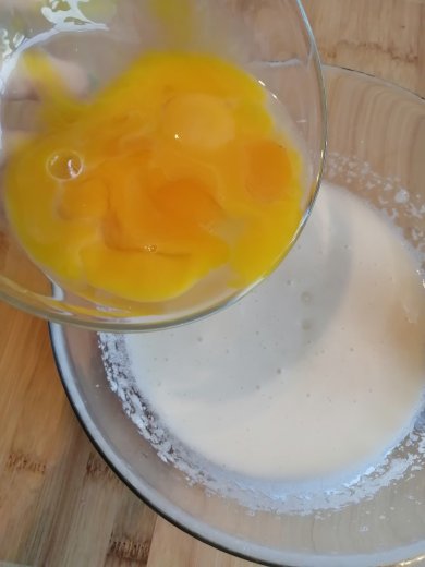 Шарлотка в мультиварке - Шаг 4