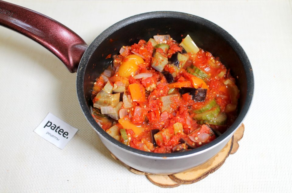 Баклажаны с огурцами в помидорной заливке на зиму - Шаг 12