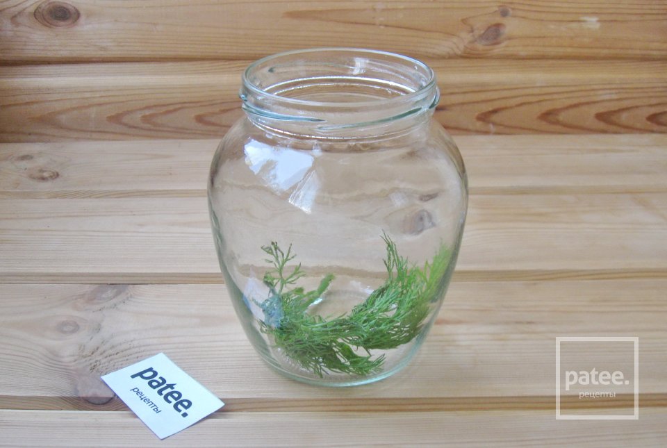 Маринованные помидоры с капустой на зиму - Шаг 2