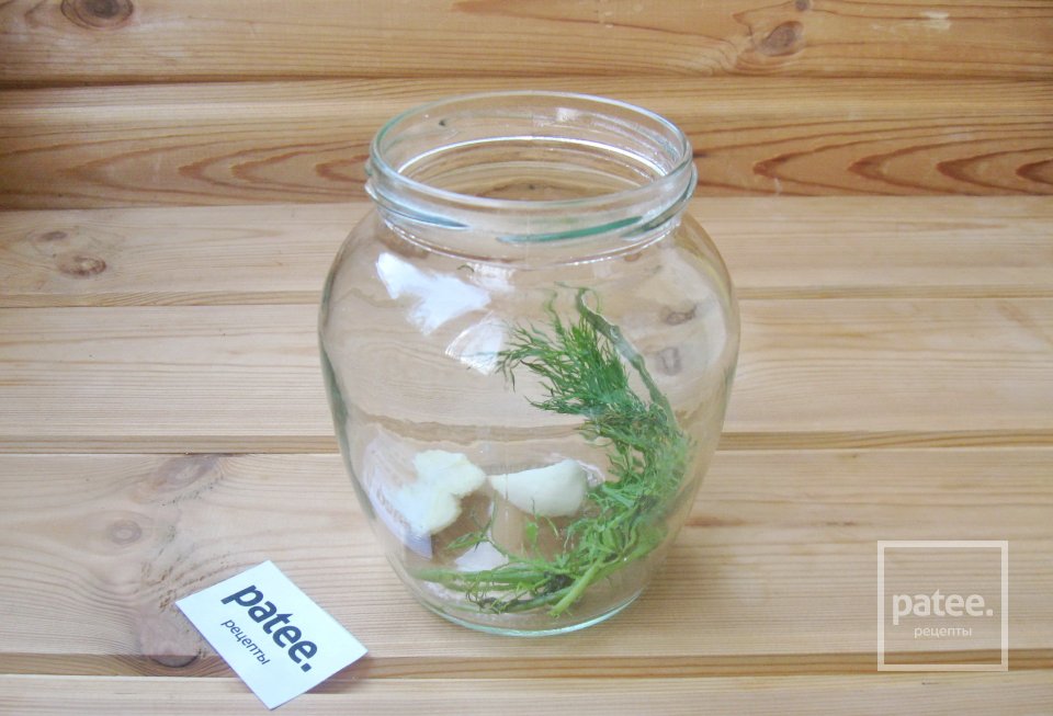 Маринованные помидоры с капустой на зиму - Шаг 4