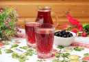 Компот из черноплодной рябины