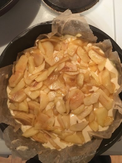 Пирог с карамелезированными яблоками - Шаг 3