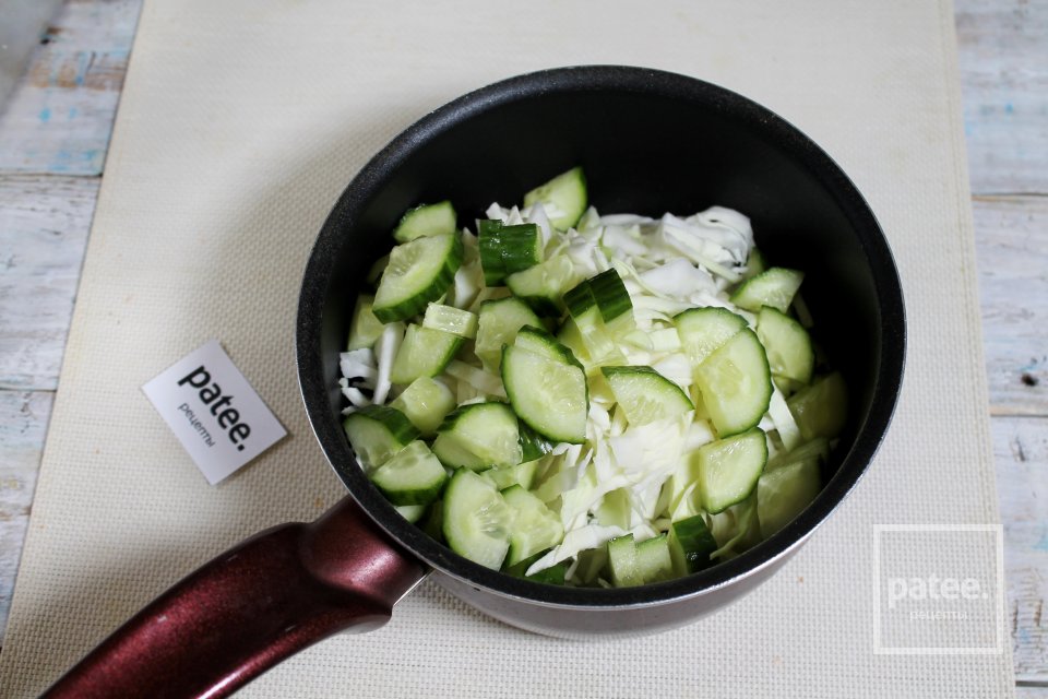 Солянка из капусты с огурцами на зиму - Шаг 8