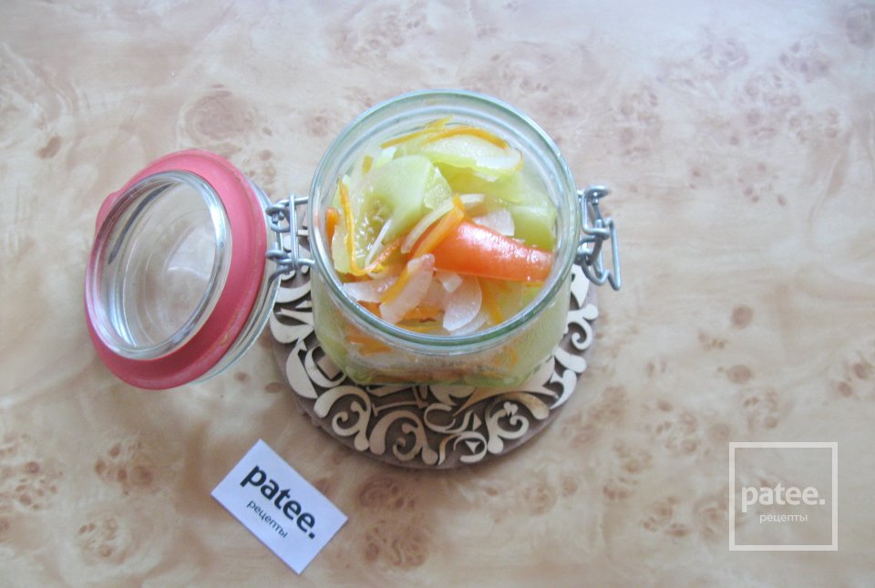 Салат из зеленых помидоров "Цветик-семицветик" - Шаг 11