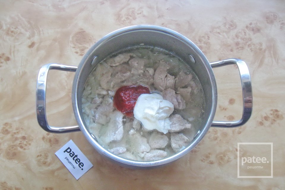 Бефстроганов из свинины со сметаной - Шаг 8