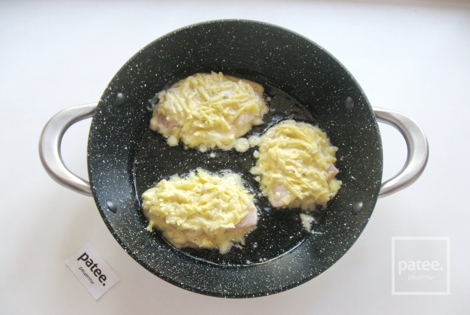 Куриная грудка в картофельной шубке - Шаг 15