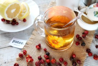 Шиповниковый чай с имбирем и малиновым листом