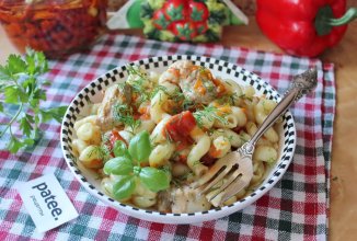 Свинина с макаронами и вялеными помидорами