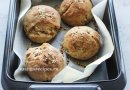 Творожные булочки из цельнозерновой муки с кунжутом и семенами льна
