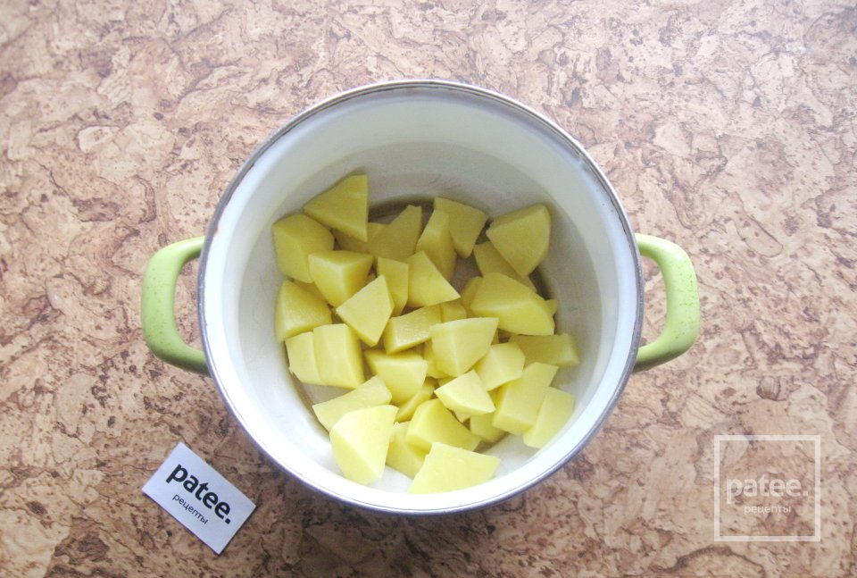 Щи с квашеной капустой и сосисками - Шаг 3