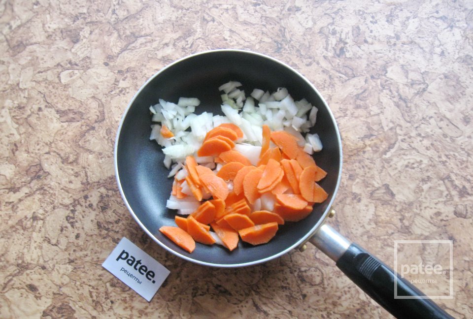 Щи с квашеной капустой и сосисками - Шаг 5