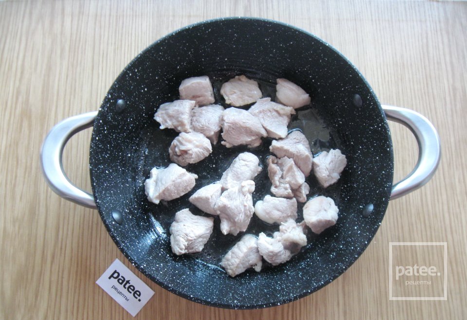 Свинина тушеная с кабачками - Шаг 3