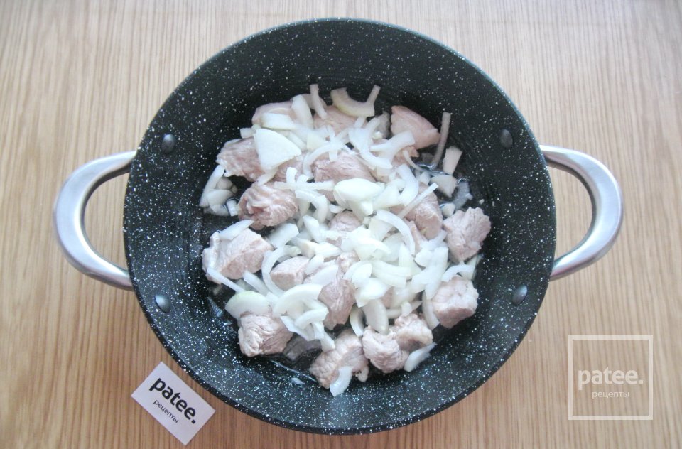 Свинина тушеная с кабачками - Шаг 4