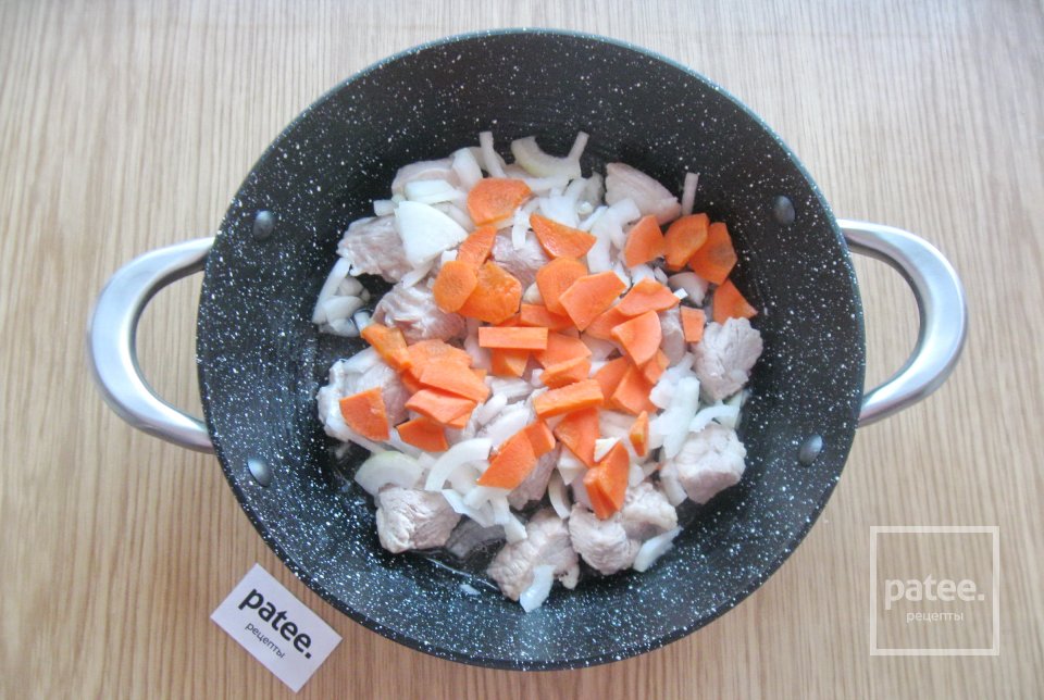 Свинина тушеная с кабачками - Шаг 5