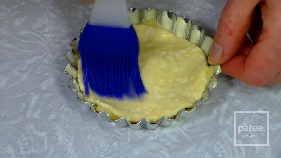 Запечённые кусочки яблок в слоеном тесте - Шаг 8