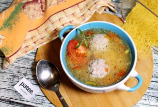 Минестроне с мясными фрикадельками