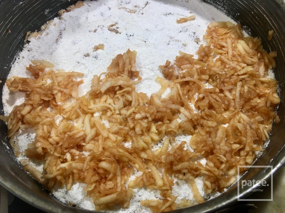 НАСЫПНОЙ ЯБЛОЧНЫЙ ПИРОГ 🥧 - Шаг 2