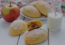 Пирожки из творожного теста с яблоками
