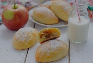 Пирожки из творожного теста с яблоками