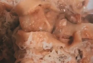 Фетучини с курицей и грибами в сливочном соусе..