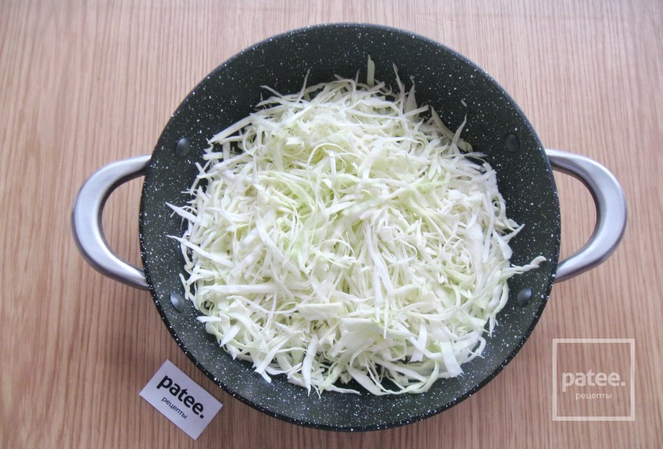 Тушеная капуста с тефтелями - Шаг 5