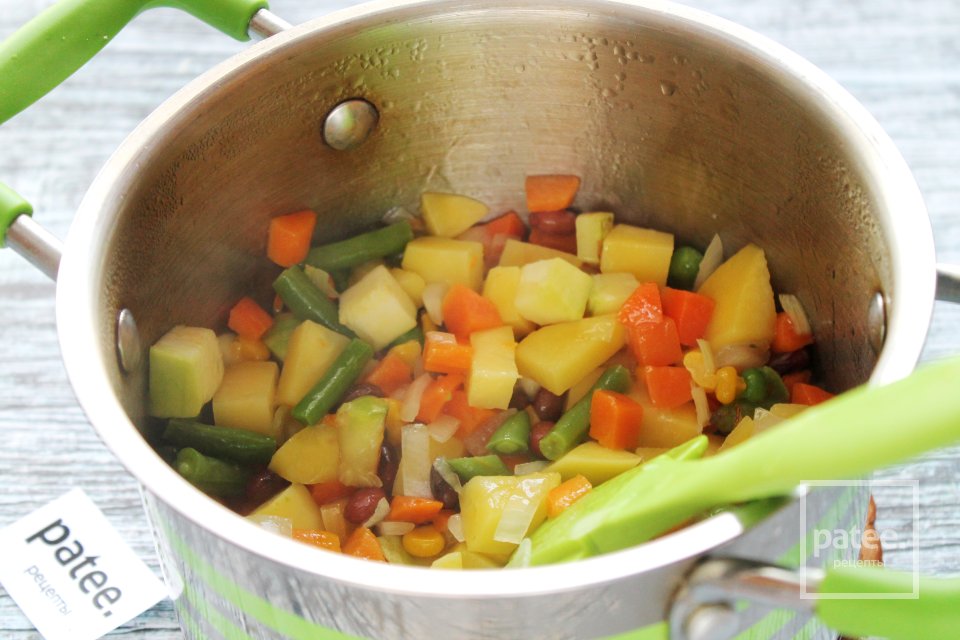 Суп минестроне с пельменями - Шаг 8