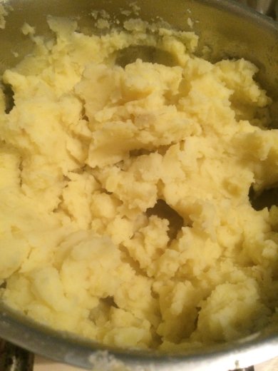 Запеканка с мясным фаршем и картофелем - Шаг 1