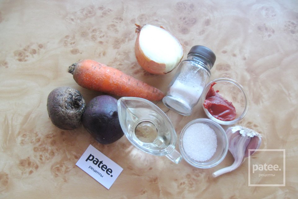 Тушеная свекла с морковью - Шаг 1