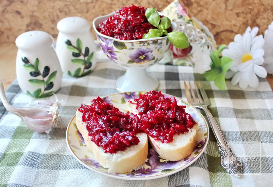 Тушеная свекла с морковью - Шаг 10