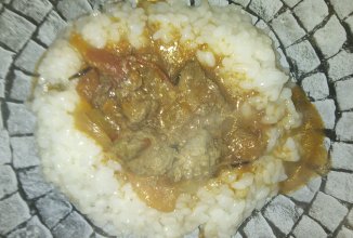 Тушёная печень в вине.