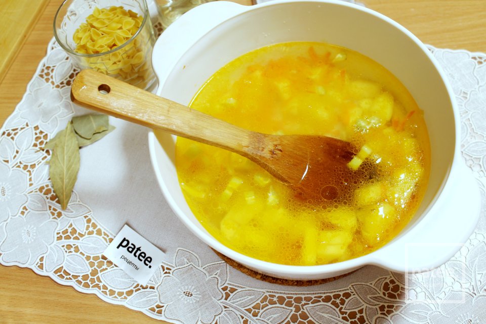 Быстрый куриный суп с ракушками - Шаг 10