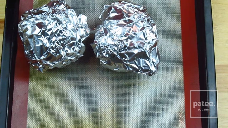 Котлетки из индейки с кукурузой + вкусный соус - Шаг 1