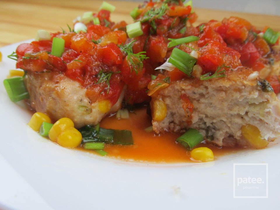 Котлетки из индейки с кукурузой + вкусный соус - Шаг 7