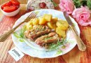 Свиные ребрышки с картофелем в духовке
