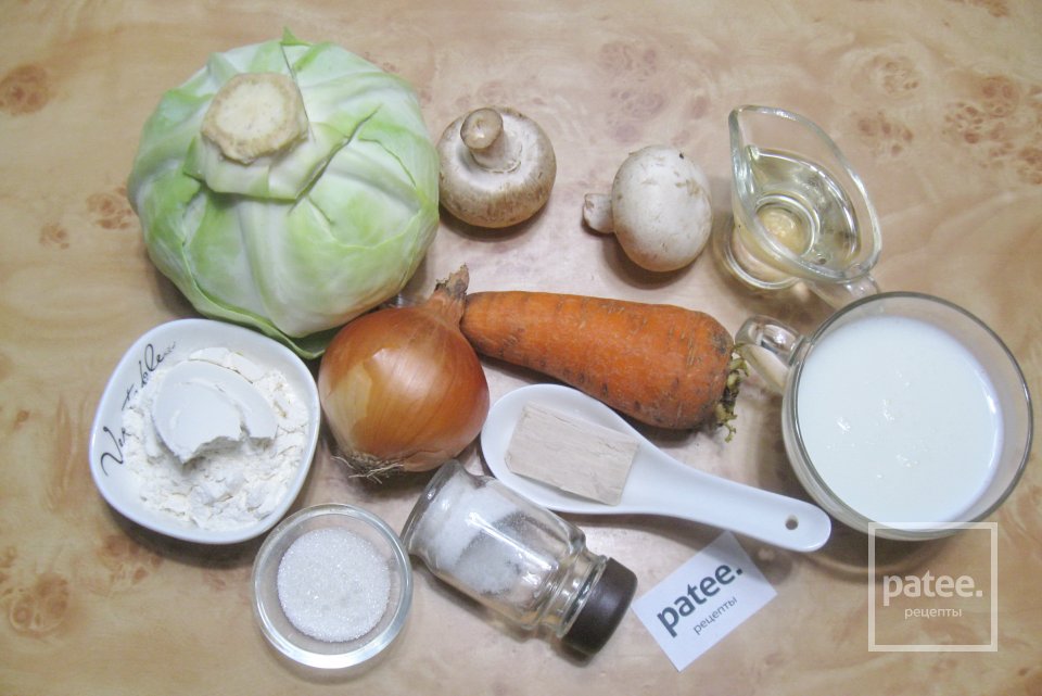 Пирог в виде сердца с капустой и грибами - Шаг 1