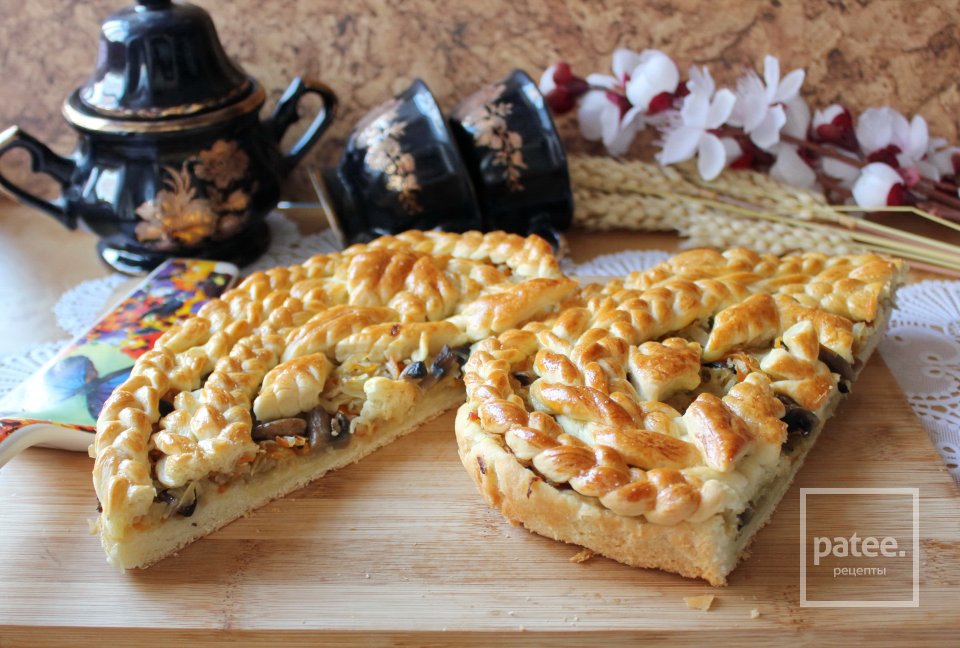 Пирог в виде сердца с капустой и грибами - Шаг 16