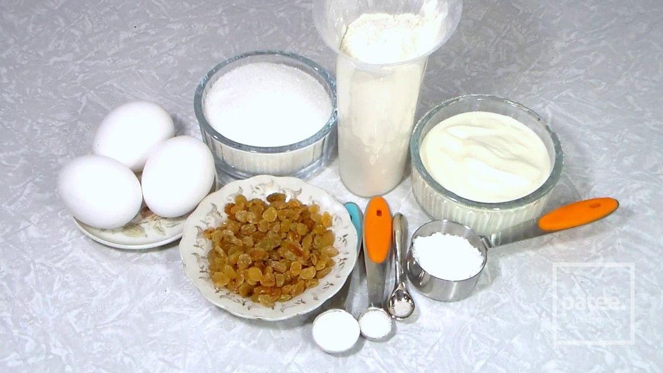 Сметанный пирог с изюмом - Шаг 1