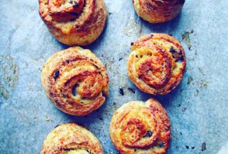 Булочки с базиликом и сыром