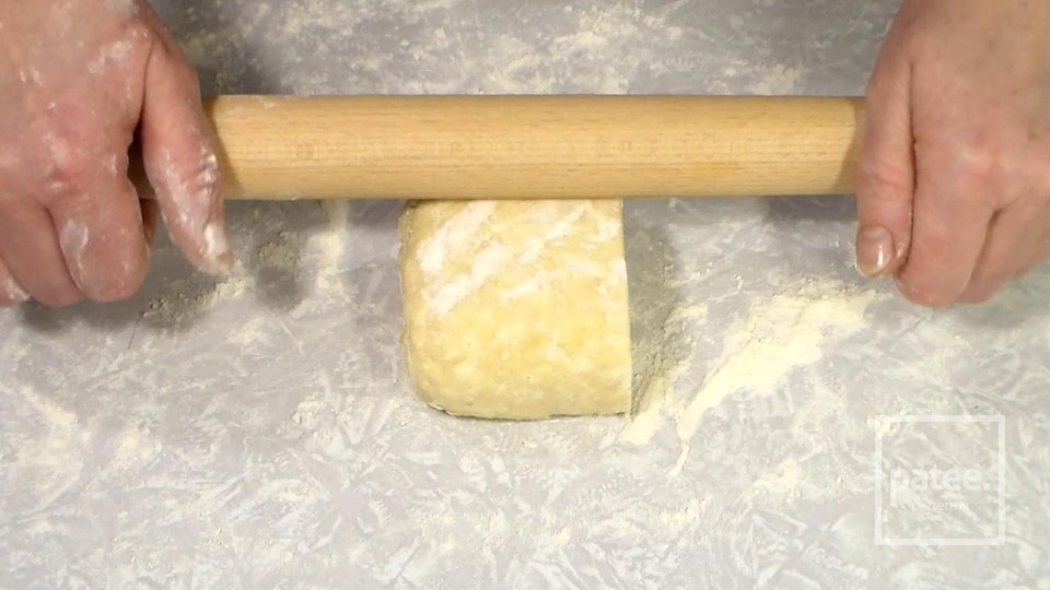 Слойки с начинкой из груш - Шаг 8