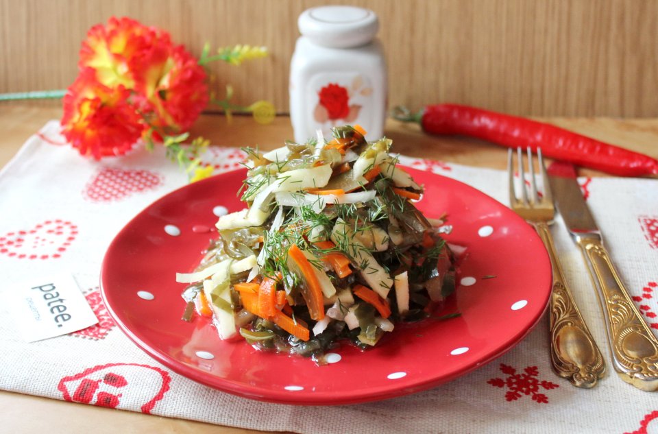 Маринованный лук с морской капустой — вкусное и полезное блюдо для всей семьи Маринованный лук с морской капустой: рецепты и советы