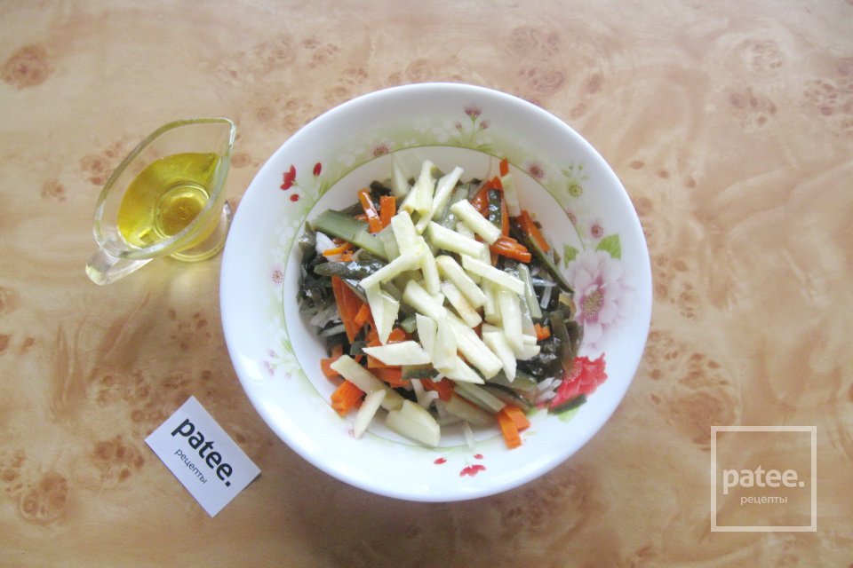 Салат из морской капусты с яблоком - Шаг 7