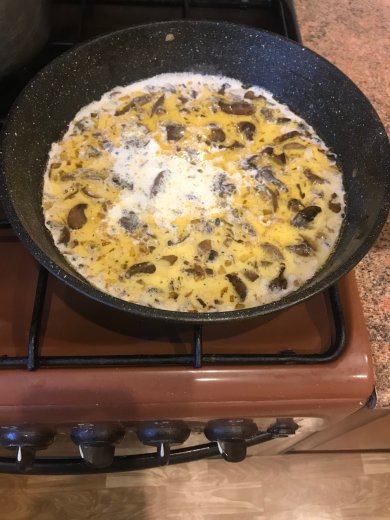 Грибы в сливочном соусе - Шаг 4